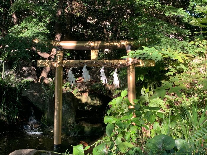 東京愛宕神社金色の鳥居